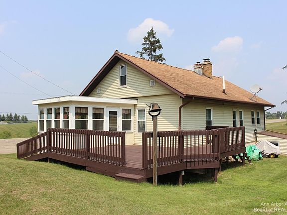 4th image of 16717 W Us Highway 12