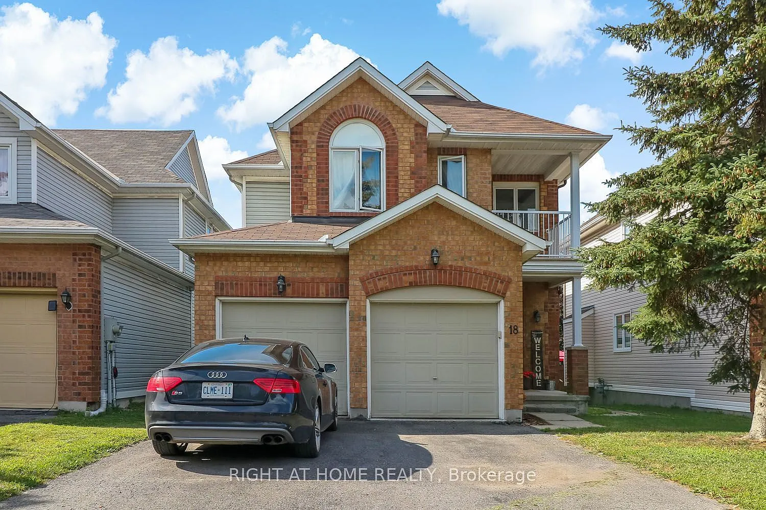 4 bed, $3,000 — Photo 1