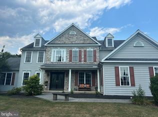 57 Blossom Ln, Pottstown, PA 19465