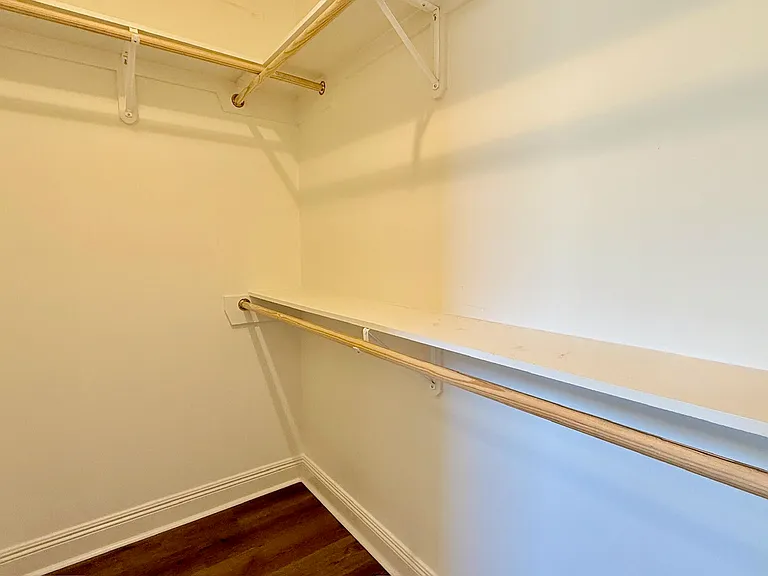 108 Valcour Pl — Photo 15
