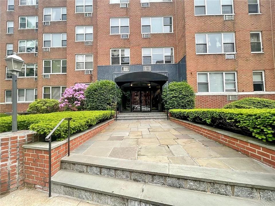 1st image of 10 Canfield Ave #5