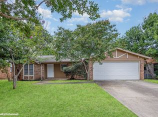 6925 Bennington Dr, Watauga, TX 76148