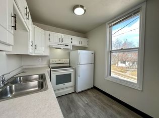 211 Green Bay Rd #4, Denmark, WI 54208