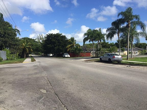 5th image of 220 NE 12th Ave Lot 149