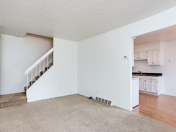 4th image of 5460 Sierra Dr APT B
