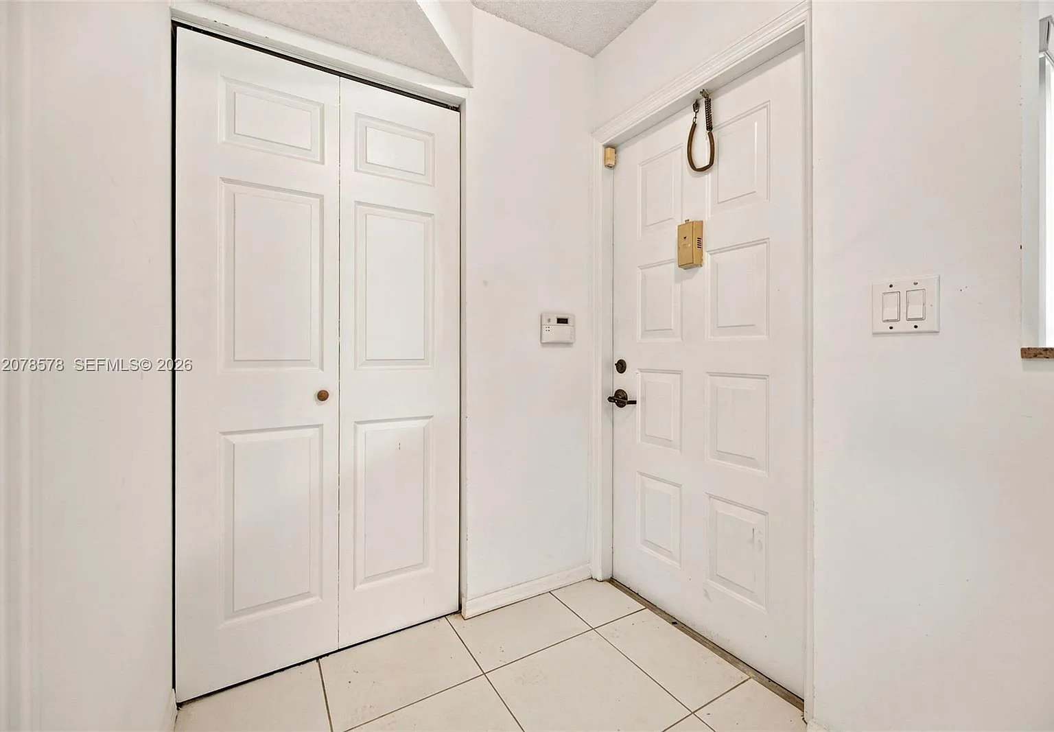 Granville Condominium — Photo 3