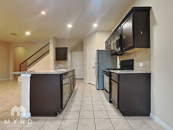 3rd image of 2880 Donnell Dr Unit 1502