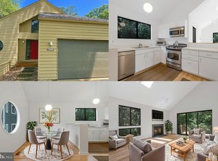 11908 Moss Point Ln, Reston, VA 20194