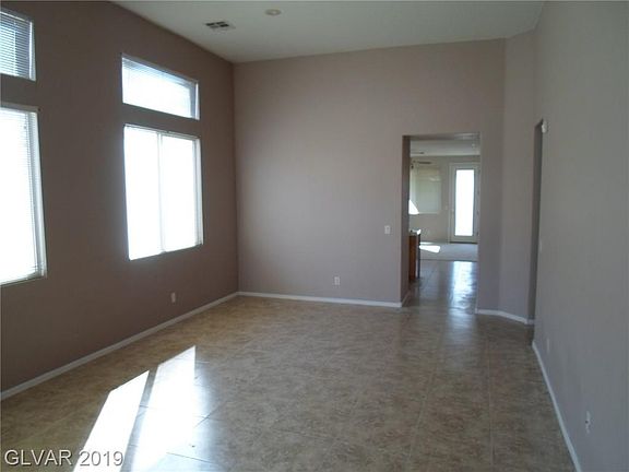 2nd image of 9977 Canyon Peak Dr