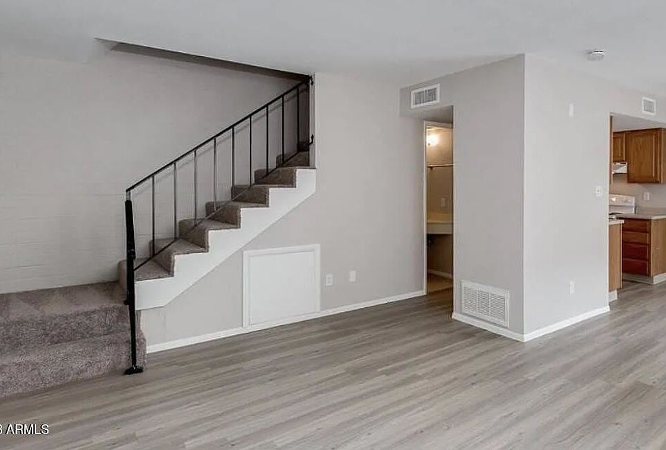 1st image of 1087 N 84th Pl