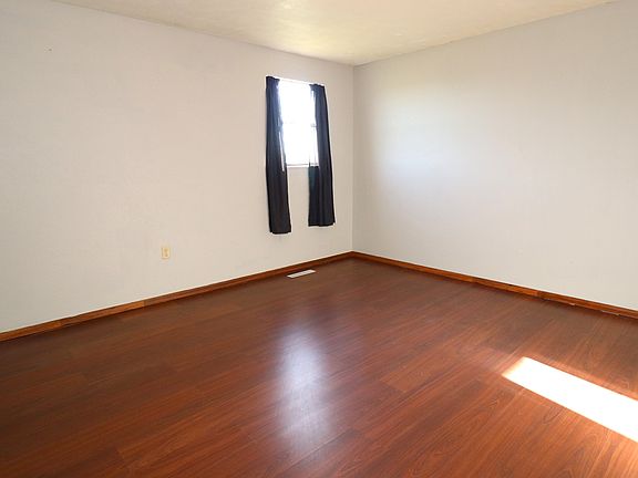 5th image of 730 N Industrial Dr #114