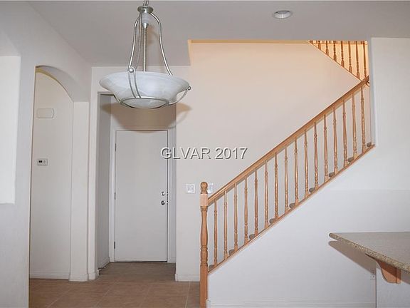 5th image of 8444 Quarentina Ave