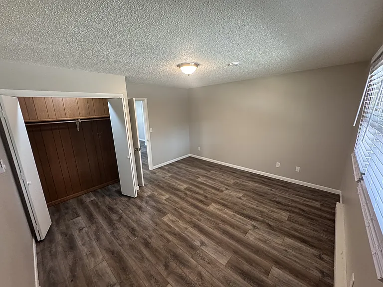 206 E Center St #11 — Photo 10