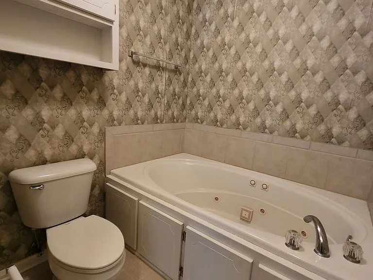143 S Springview Dr — Photo 14