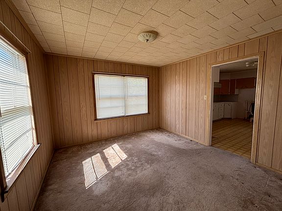 4th image of 505 N Willis St