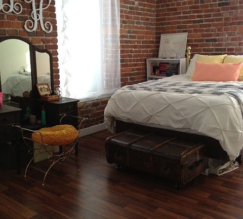 3rd image of 2401 E Franklin St APT 206