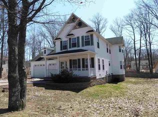 1903 Middle Pointe Ln, Houghton, MI 49931