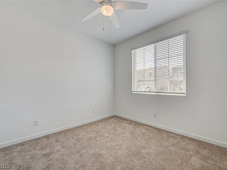 324 Lupton Ave — Photo 35