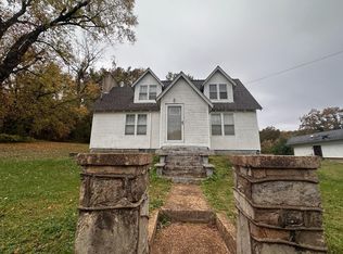 1120 Archer Ave, Mammoth Spring, AR 72554