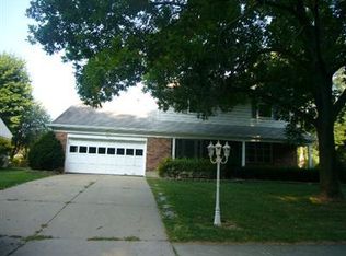 6675 Garber Rd, Dayton, OH 45415