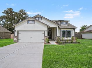 2247 Riveroaks Dr, West Columbia, TX 77486