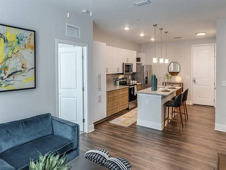 Alvista West Vue — Photo 4