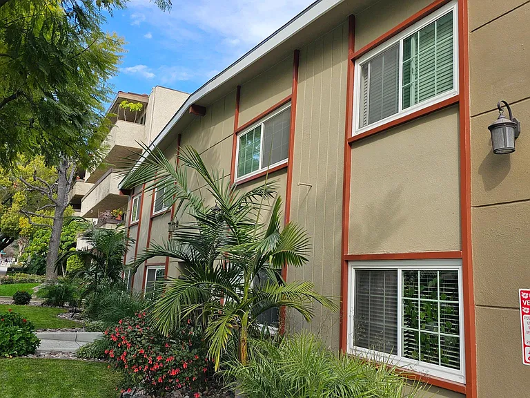 276 S Sierra Madre Blvd #19 — Photo 9