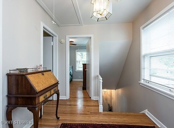 2nd image of 6 Williamsburg Cir