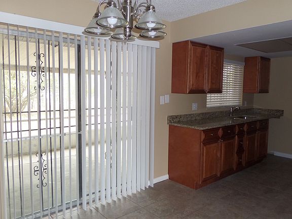 854209_Dining Room_03112016