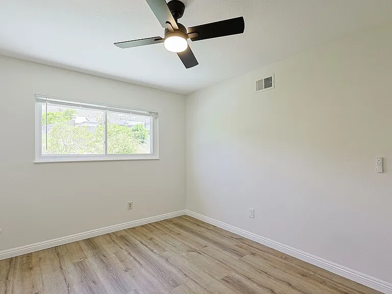 7517 Melotte St — Photo 27
