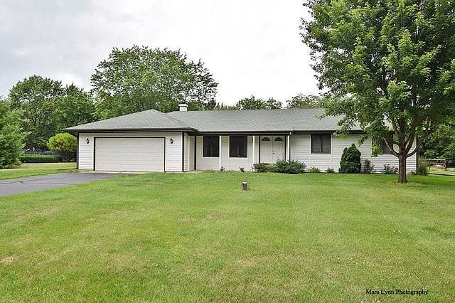 1st image of 8S644 Bergman Dr