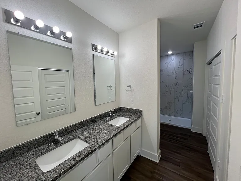 1003 Allie Way — Photo 8