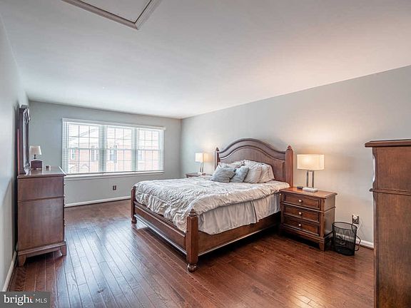 4th image of 15318 Georgian Square Ct
