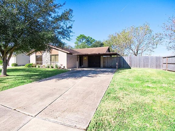 4th image of 102 Lottie Ln
