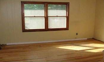 3rd image of 528 Fairway Dr