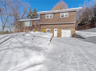 2401 E Colvin St, Syracuse, NY 13224