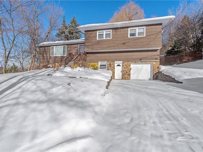2401 E Colvin St, Syracuse, NY, 13224