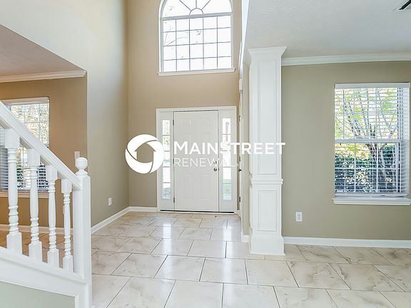 3rd image of 3120 Lake Port Dr