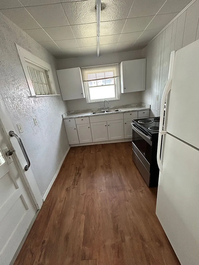 High Ridge Apts — Photo 4
