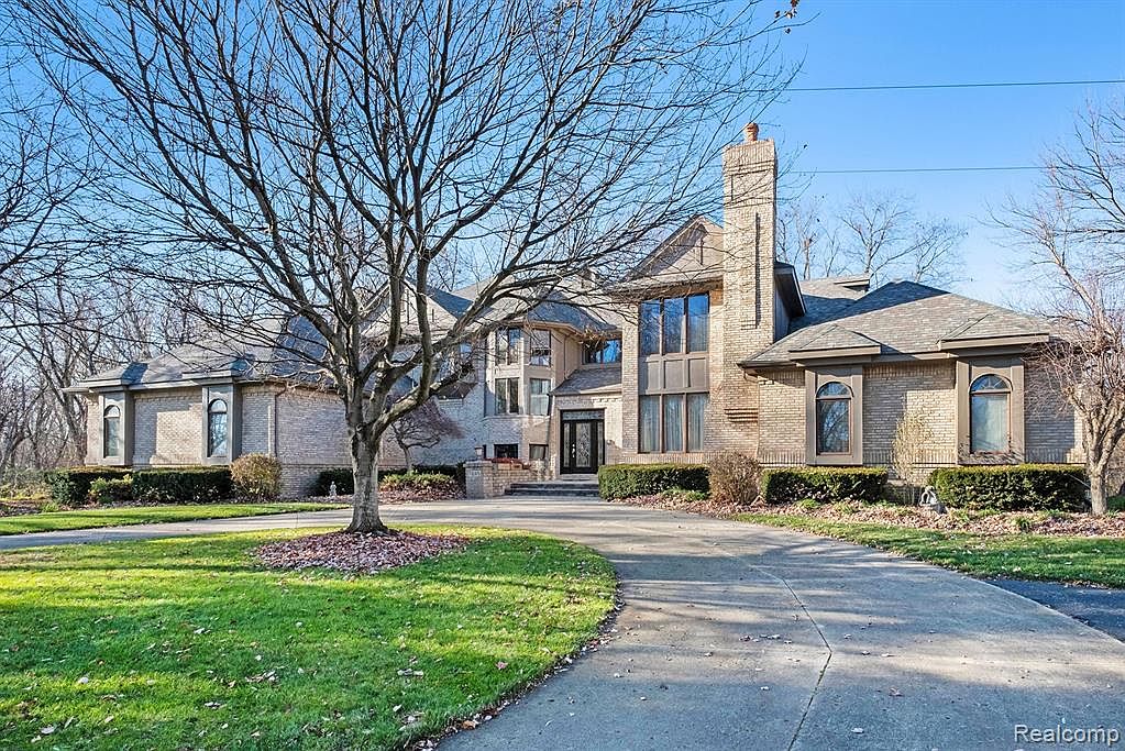 7845 Pleasant Ridge Dr Northville Mi 48168 Mls 2200091112 Zillow