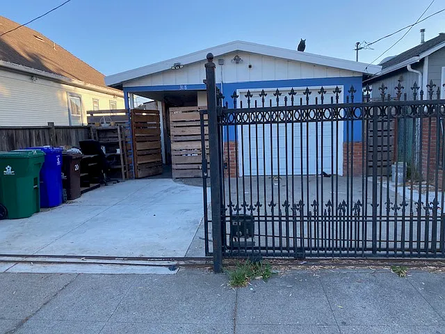 318 Bissell Ave photo 1