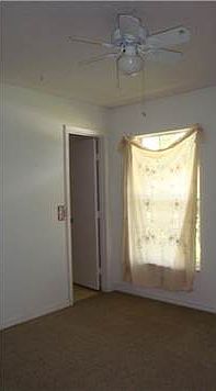 5th image of 426 SW Dalton Cir