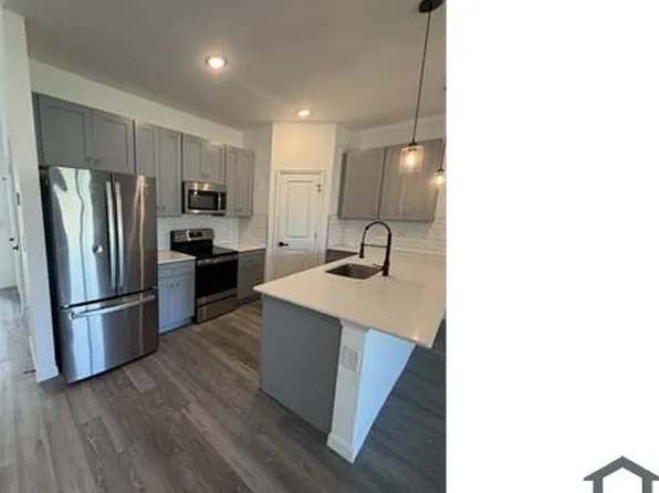 2122 Armour Rd, Lehigh Acres, FL 33973