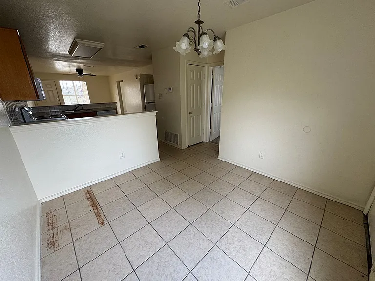 1300 Dugger Circle — Photo 11