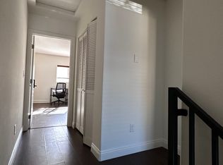 1360 W 24th St, Los Angeles, CA 90007