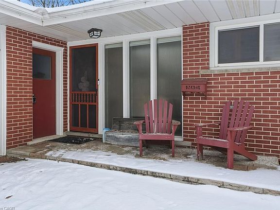 2nd image of 97 Robinhood Dr