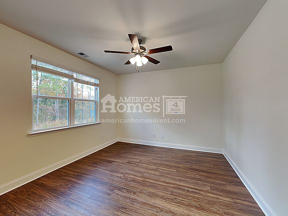 3rd image of 6233 Bridgewood Dr