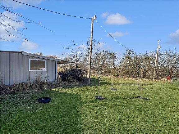3rd image of 651 County Road 2906