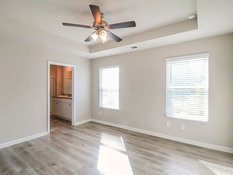 44 Silver Birch Pass — Photo 10