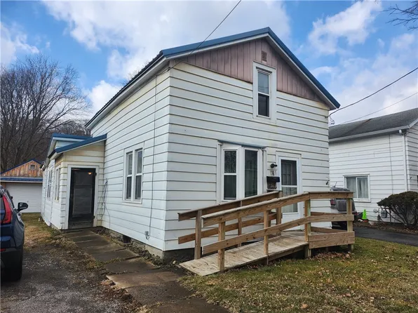 63 N Main St, Mount Morris, NY 14510